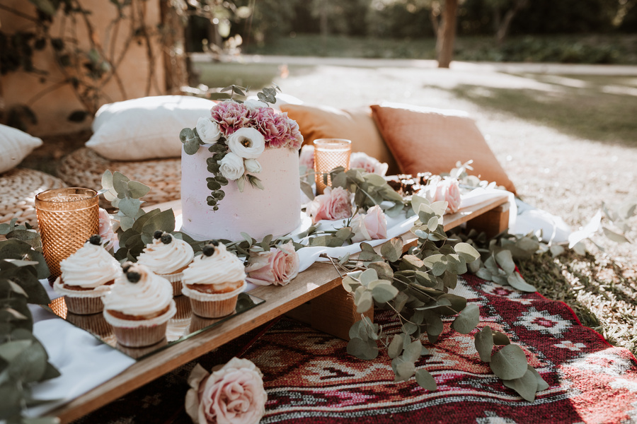 Rustic Cake and Cupcakes on Wedding Day